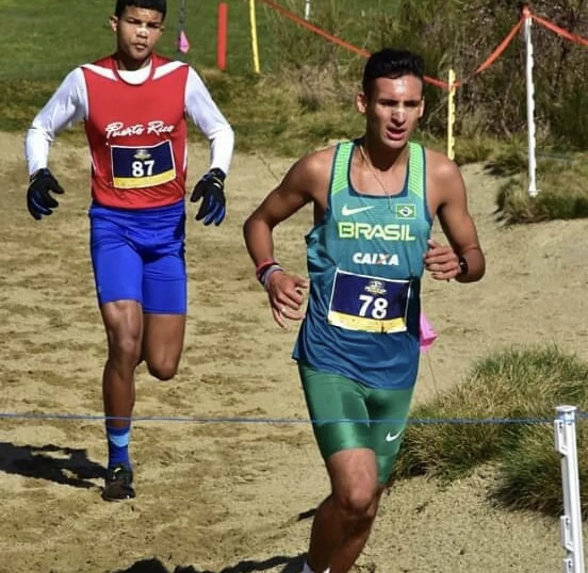 Eduardo Bandeira em prova de cross country pela Seleção Brasileira no Canadá